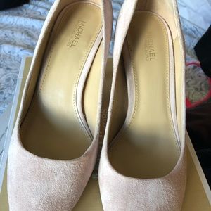 ***SOLD*** MK pink suede pumps